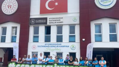 Gençlik Hizmetleri Genel Müdür Yardımcısı Tarık Karkınçam ve İl Müdürü