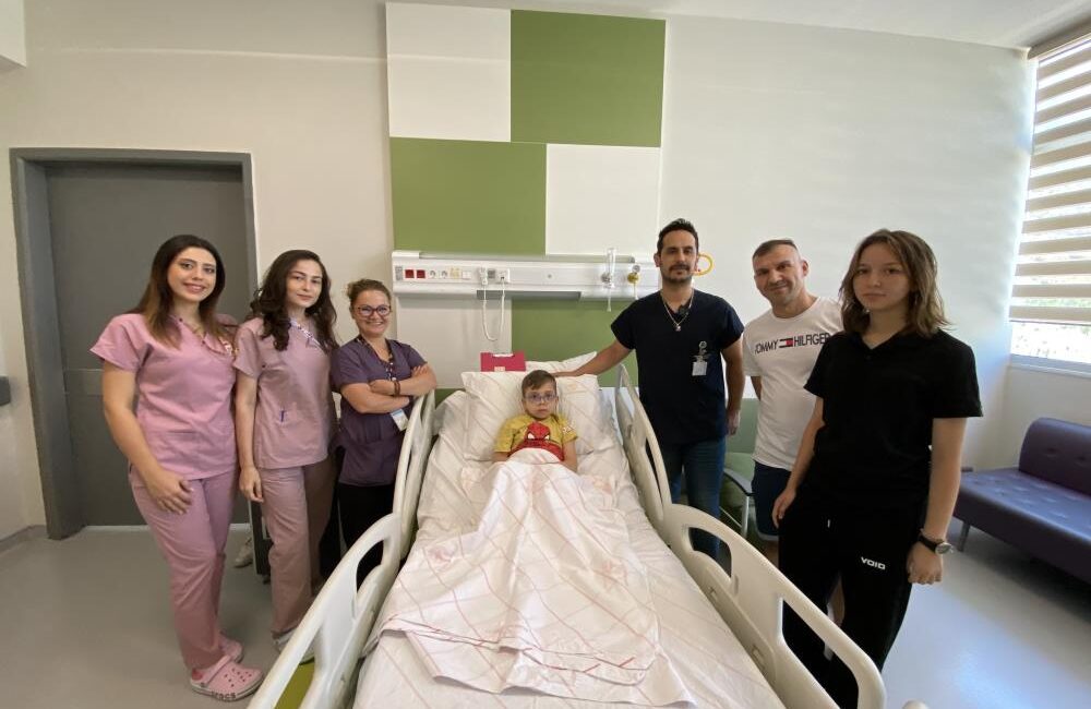 Manisa’da omurgasında eğrilik ve bel bölgesi omurilikte gerginlik bulunan 6