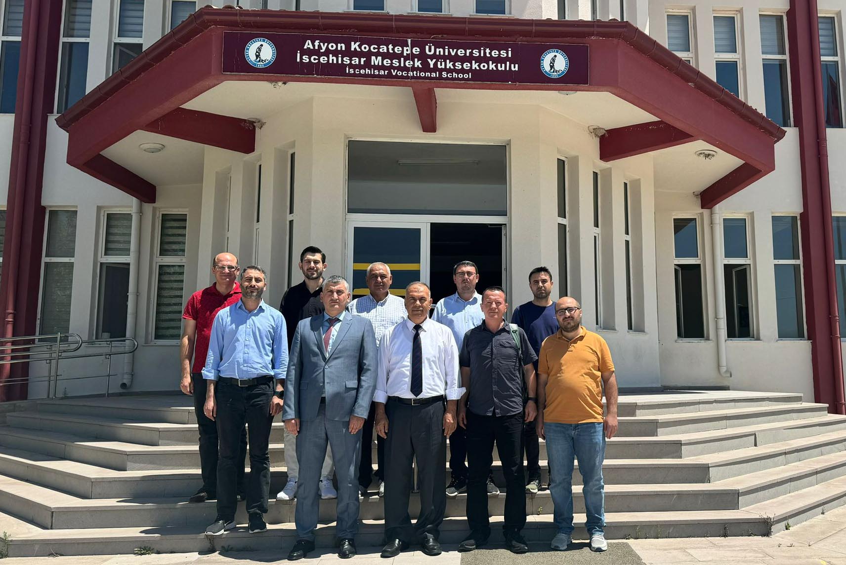   Afyon Kocatepe Üniversitesi (AKÜ) İscehisar Meslek Yüksekokulunda (MYO) devir