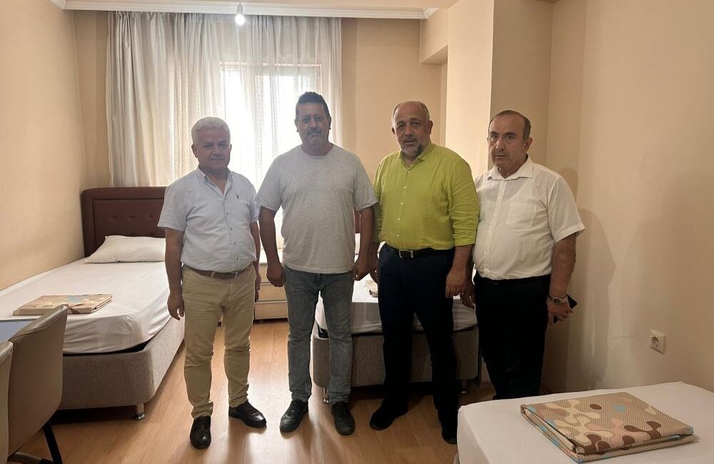 Afyonkarahisar Sultan Divani Yurt Müdürlüğü, kapılarını emeklilere açarak onlara ücretsiz