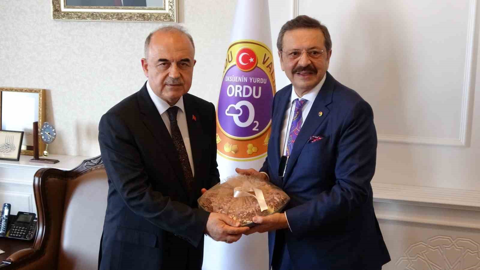 Türkiye Odalar ve Borsalar Birliği (TOBB) Başkanı Rifat Hisarcıklıoğlu, ekonomide