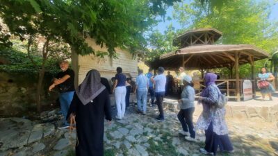 Erzurum Atatürk Üniversitesi 1989 yılı Tarih bölümü mezunları Afyonkarahisar’da buluştu.