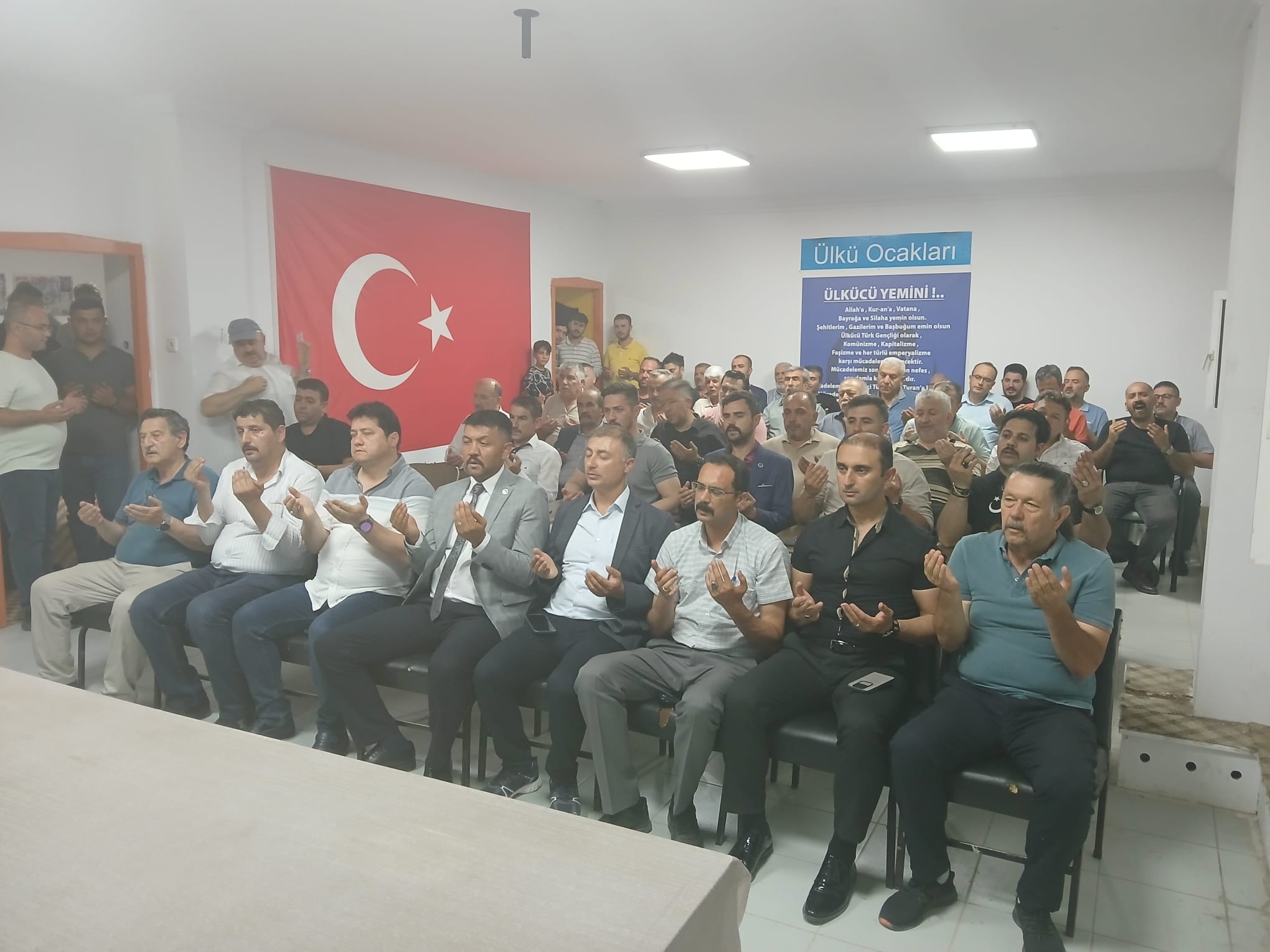 Bolvadin’in ilk Ülkücü Şehidi olan Nihat Tosuner, dualarla yâd edildi.