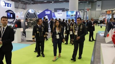   Türk savunma sanayisinin gücünü sergilemeye, tüm dünyadan teknolojileri ve