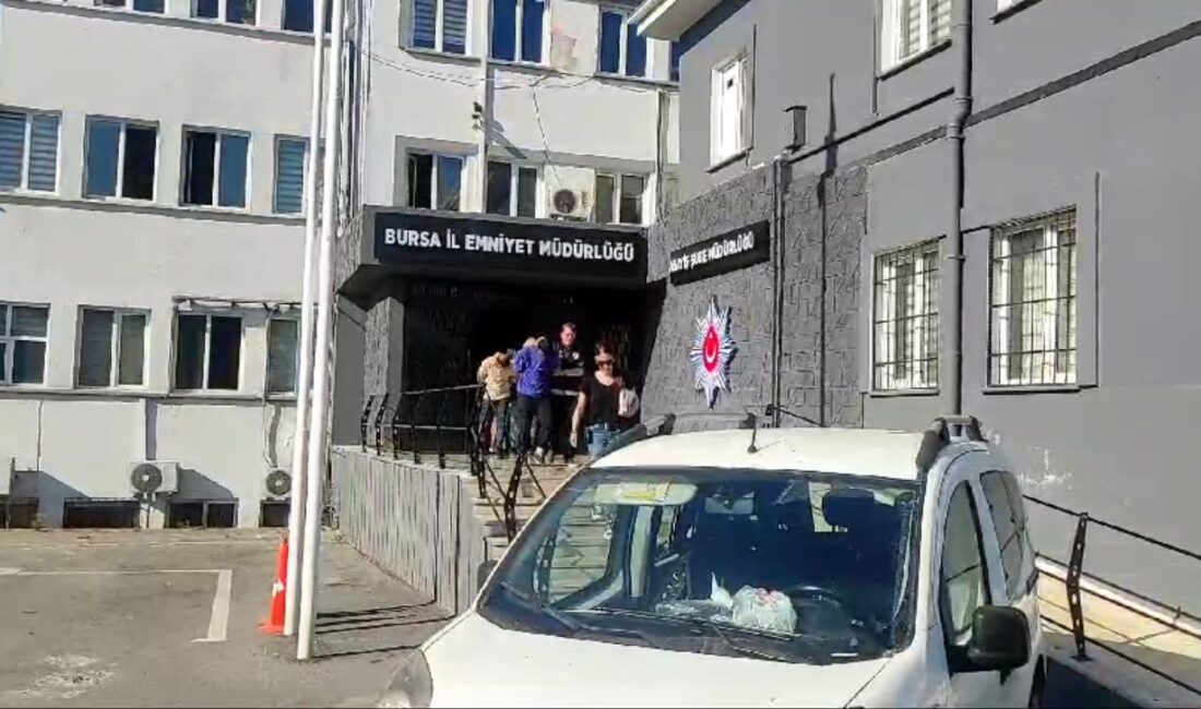 Bursa’da fuhuş suçuna yer temin eden ve aracılık yapan 3