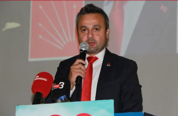 Cumhuriyet Halk Partisi Afyonkarahisar İl Başkanı Faruk Duha Erhan patates
