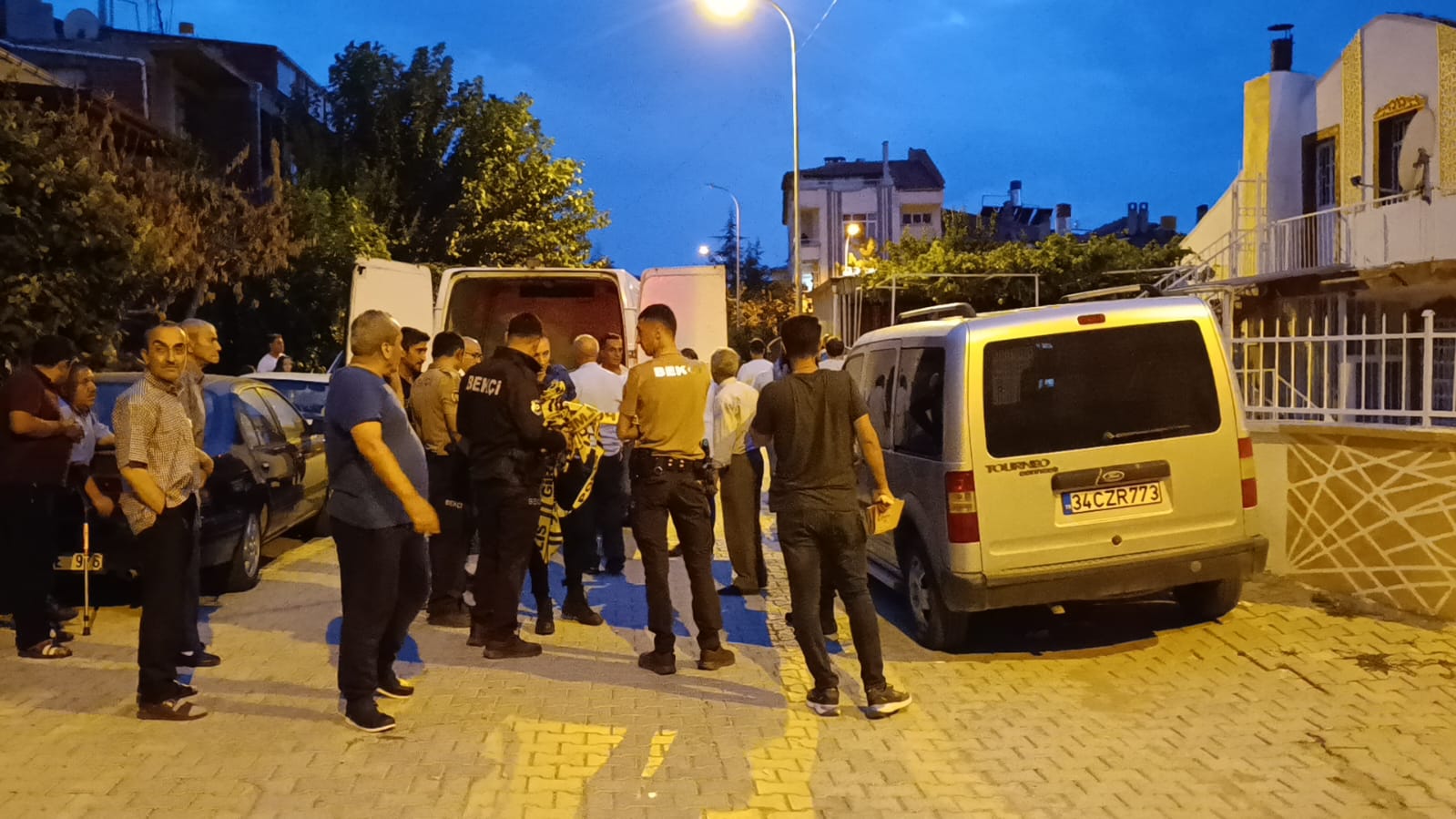 Afyonkarahisar’ın Sandıklı ilçesinde bir kişi aracında ölü bulundu. Şirinevler Mahallesi