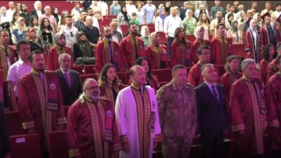   Afyonkarahisar Sağlık Bilimleri Üniversitesi Eczacılık Fakültesi’nin ilk mezunları kep