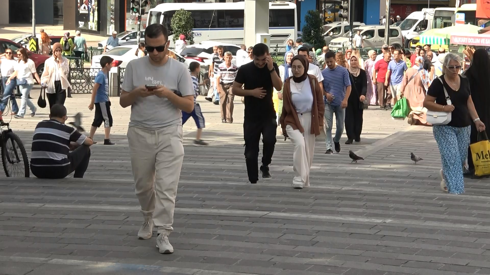 Yargıtay, internet bağımlısı eşleri ilgilendiren emsal bir karara imza attı.
