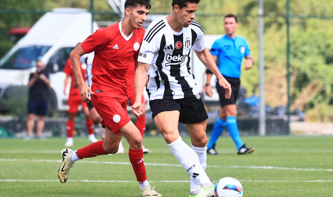 Beşiktaş, yeni sezon hazırlıkları kapsamında karşılaştığı Ümraniyespor ile 0-0 berabere