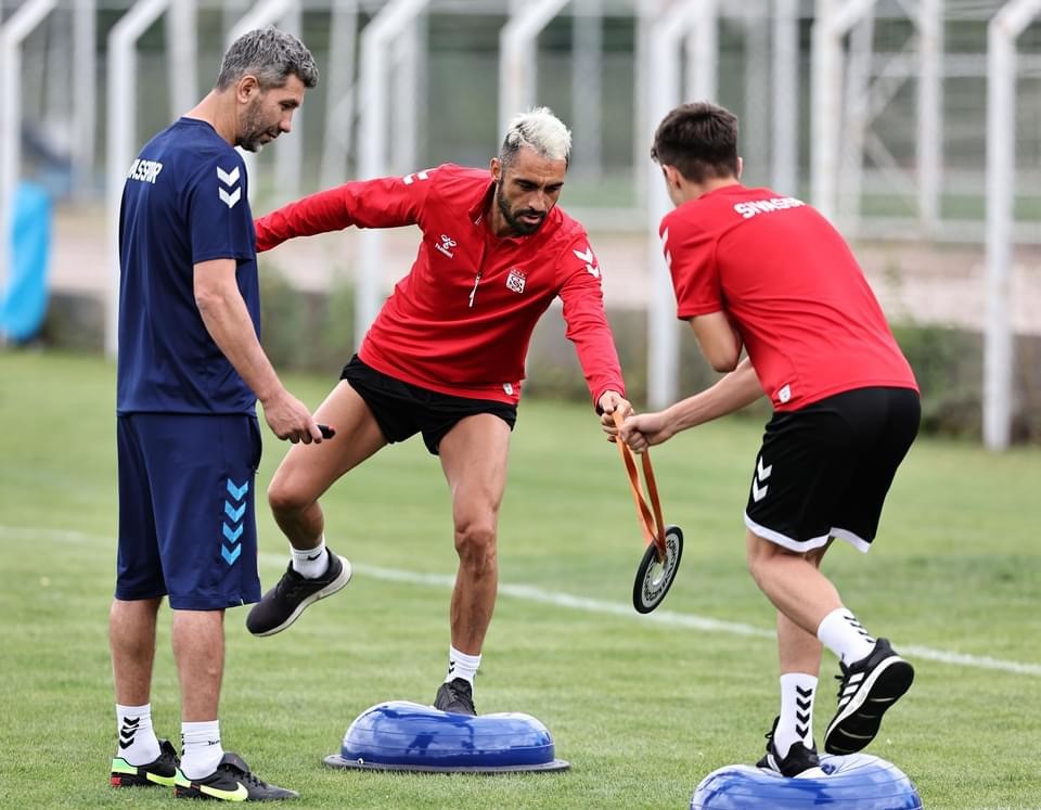 Sivasspor, Trendyol Süper Lig 2024-25 sezonu öncesi kamp çalışmalarını bugün