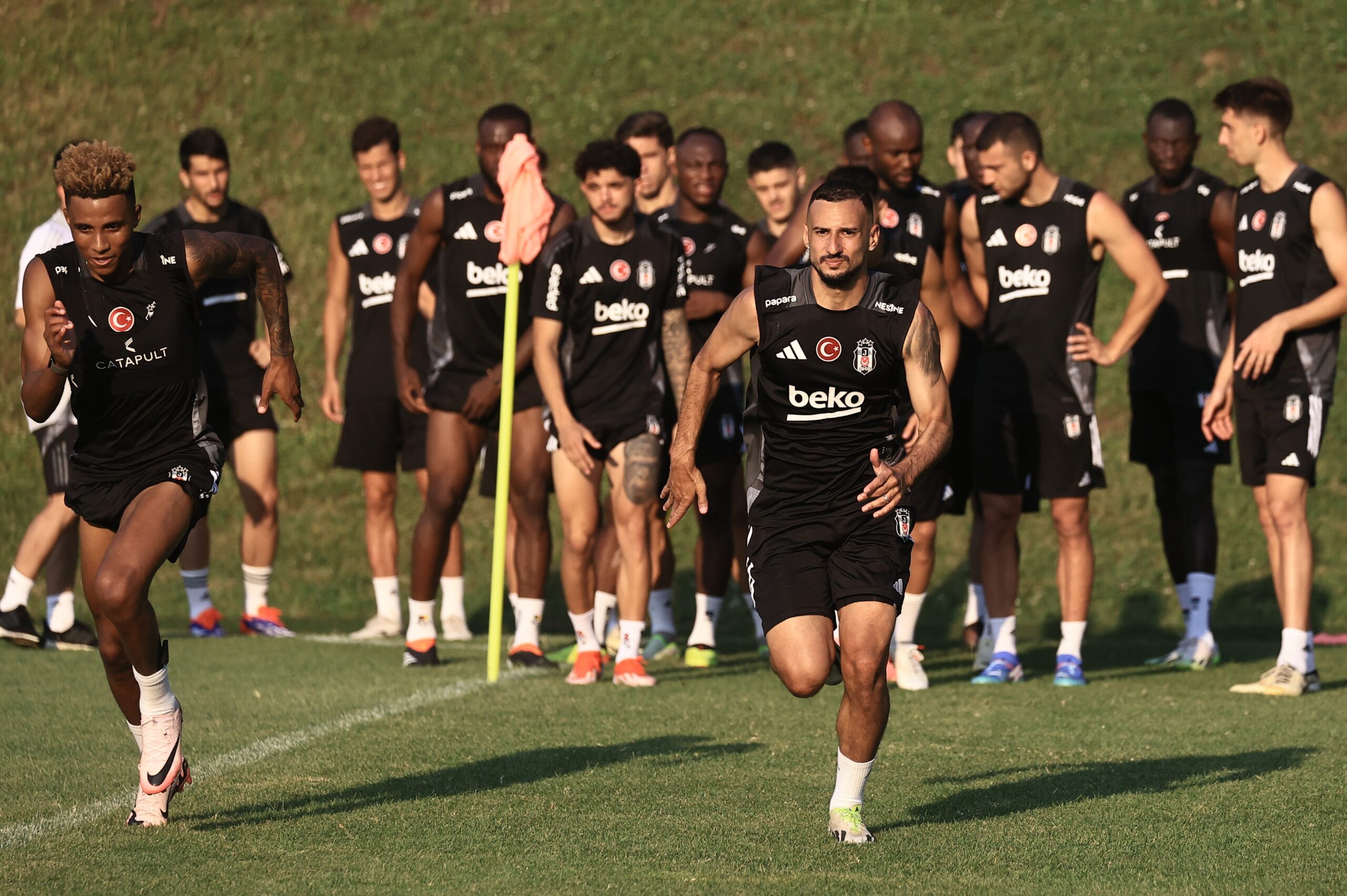 Beşiktaş, Slovenya kampındaki yeni sezon hazırlıklarına, bu akşam yaptığı antrenman