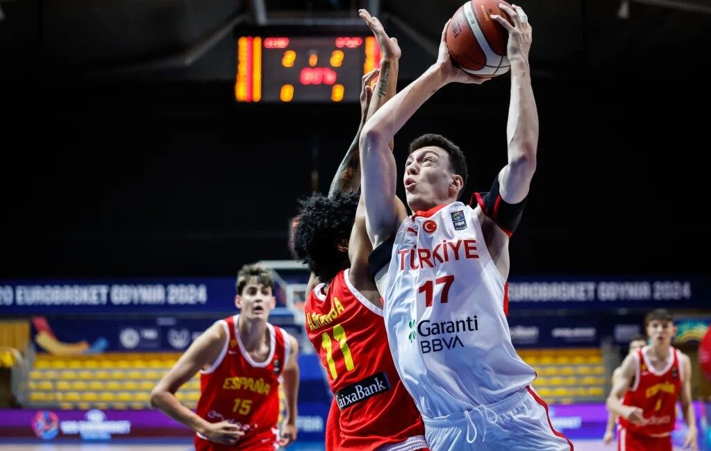 FIBA 20 Yaş Altı Erkekler Avrupa Şampiyonası’nda mücadele eden 20