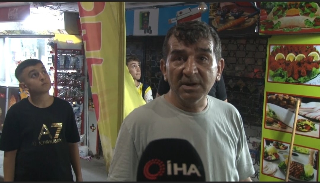 Sultangazi‘de yabancı uyruklu bir aile, kiracı olarak yaşadıkları evin musluklarını