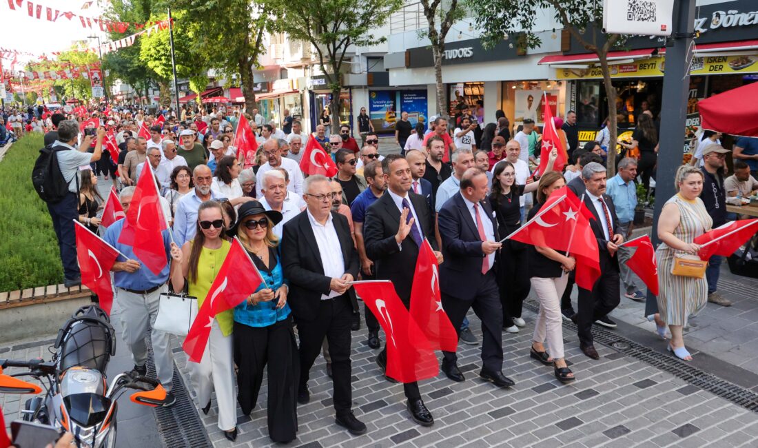 Uluslararası Tarhana Festivali ilk güne renkli görüntülerle başladı Uşak Belediyesi tarafından düzenlenen Uşak Uluslararası Tarhana Festivali başladı. Festivalin
