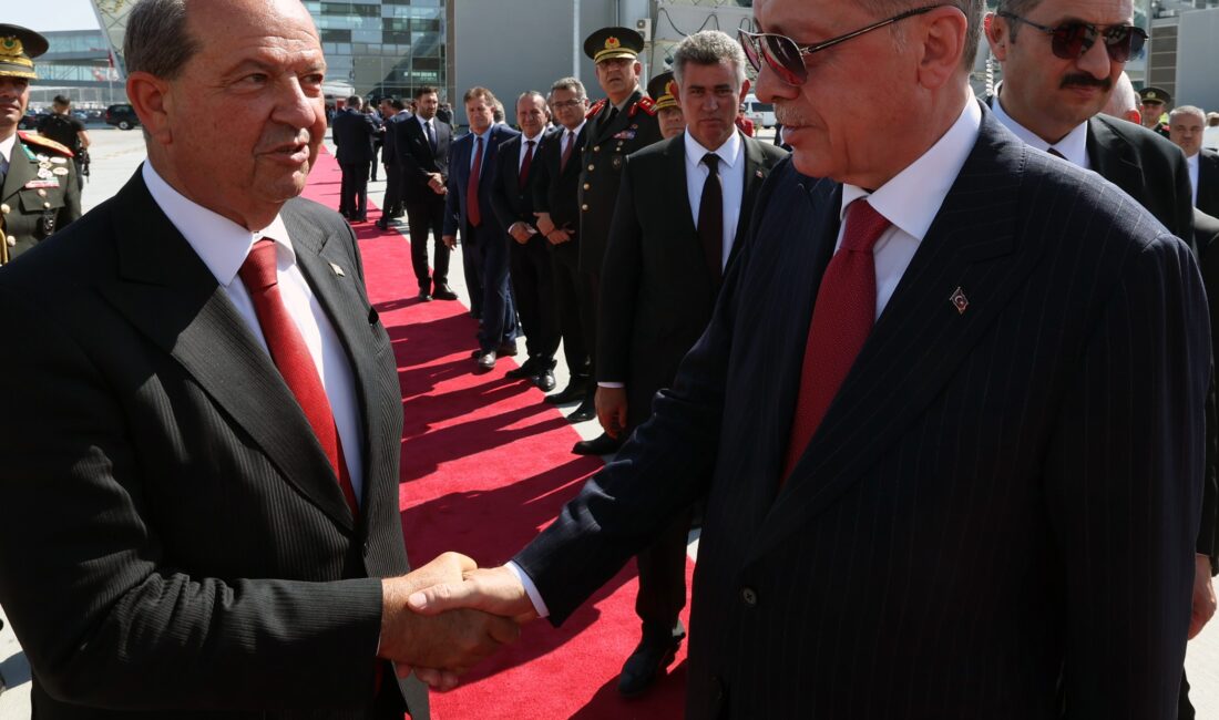 Cumhurbaşkanı Recep Tayyip Erdoğan, Kuzey Kıbrıs Türk Cumhuriyeti’nden ayrıldı. Cumhurbaşkanı