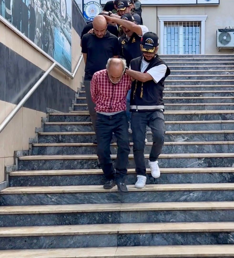 İstanbul merkezli 8 ilde yapılan operasyonda yediemin otoparklarında sahte evraklarla