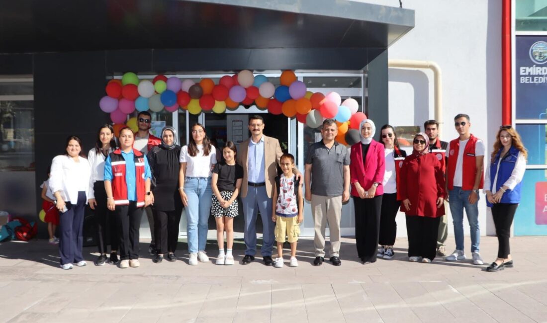Afyonkarahisar Emirdağ Sosyal Hizmet Merkezi Müdürlüğü tarafından ebeveyn kaybı yaşamış