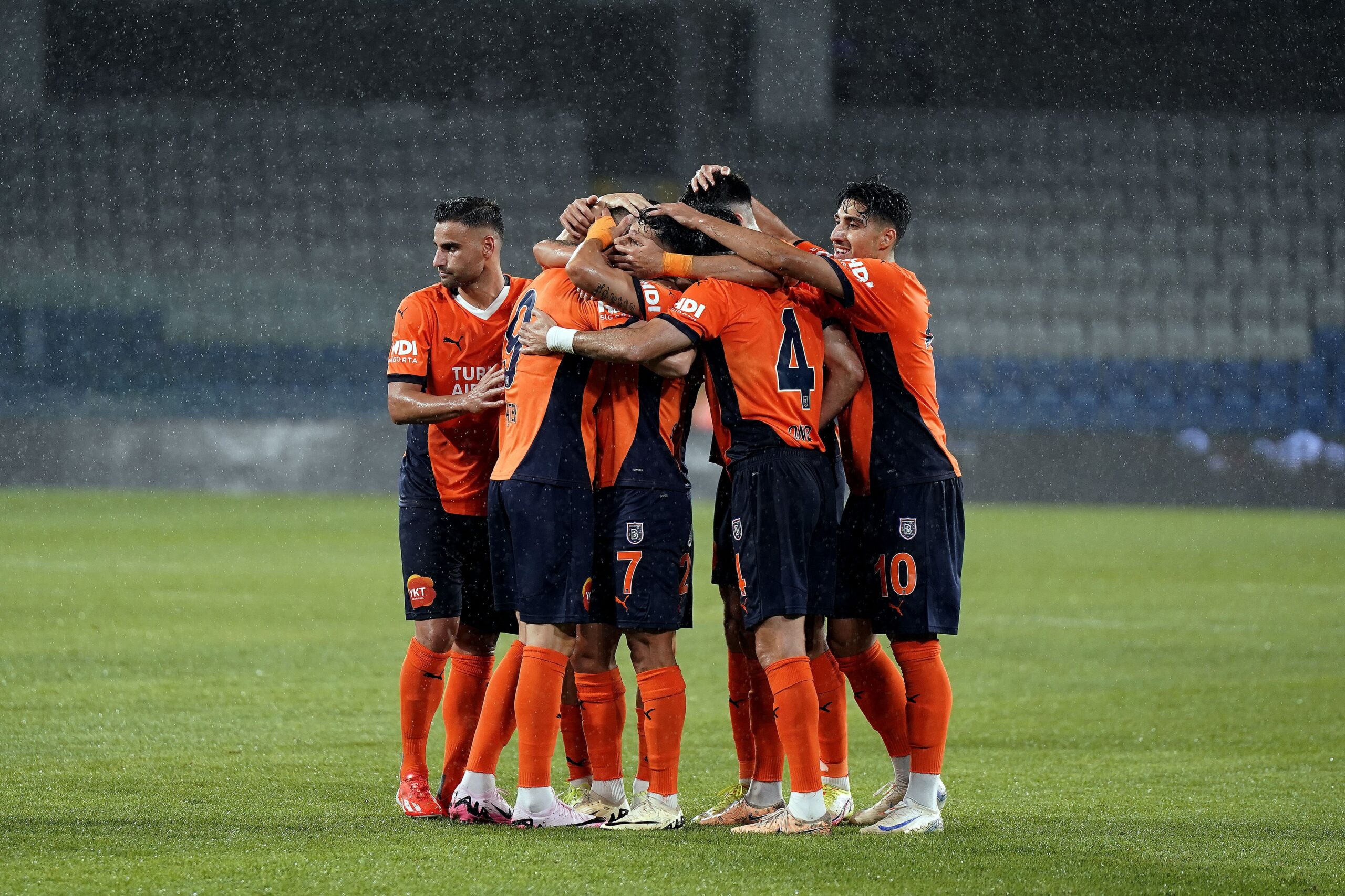 Başakşehir, UEFA Avrupa Konferans Ligi 2. Eleme Turu’nda 6-1 galip