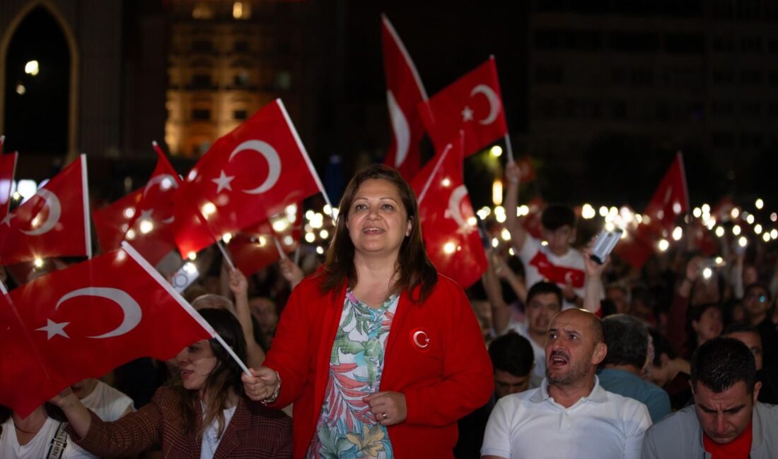 Afyonkarahisar Belediye Başkanı Burcu Köksal, Bozkurt’un Türk milletinin ulusal sembolü