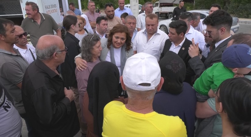 Afyonkarahisar Belediye Başkanı Burcu Köksal, dün Sadıkbey Toki konutları yakınında