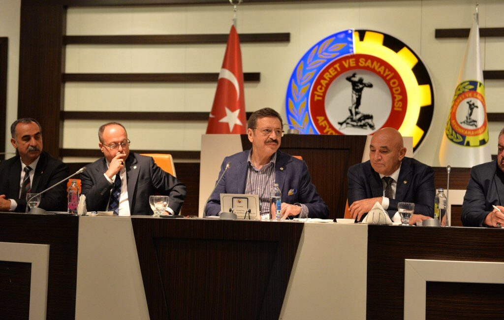 Afyonkarahisar iş dünyasıyla istişare eden Dünya Odalar Federasyonu ve TOBB
