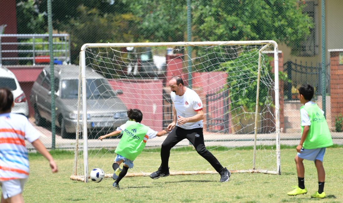 Konyaaltı Belediyesi’nin açacağı Yaz Spor Okulları için kayıtlar başladı. Tenis,