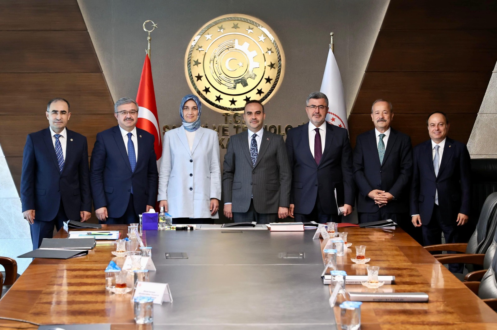 Sanayi ve Teknoloji Bakanı Mehmet Fatih Kacır’ı ziyaret eden Vali