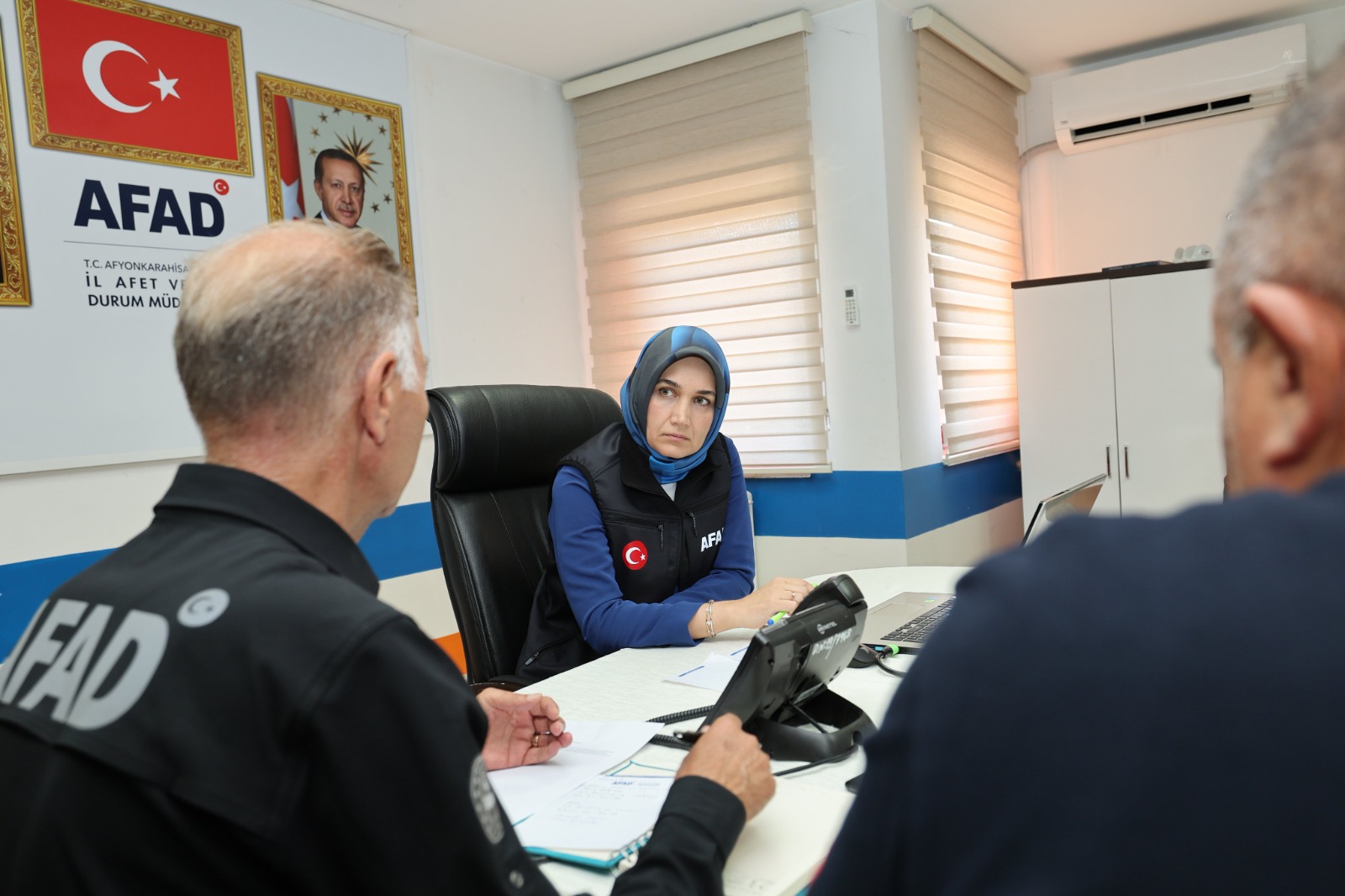 Sabahın ilk saatlerinde meydana gelen deprem sonrasında, İl Afet ve