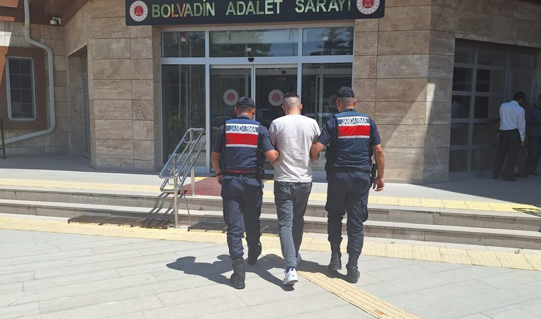 Afyonkarahisar İl Jandarma Komutanlığınca, aranan şahısların tespiti ve yakalanmasına yönelik