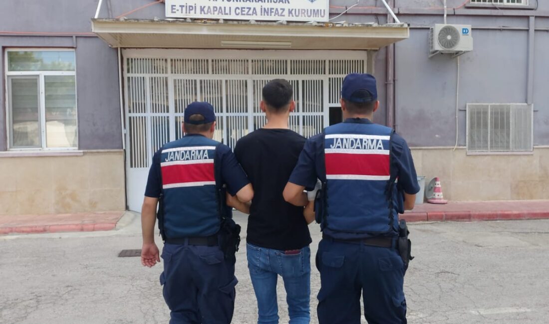 Afyonkarahisar İl Jandarma Komutanlığınca, aranan şahısların tespiti ve yakalanmasına yönelik