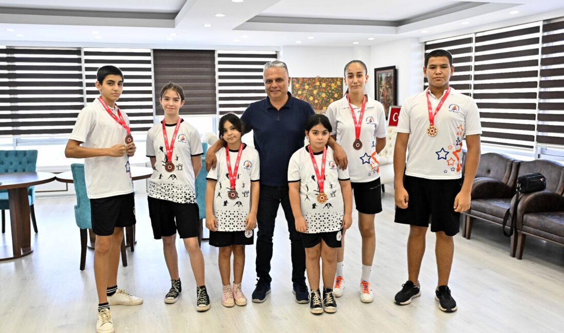 Antalya Muratpaşa Belediyespor’un ‘Kızıl Fırtınası’ kick bokscu Hasan Mert Kızıl’ın