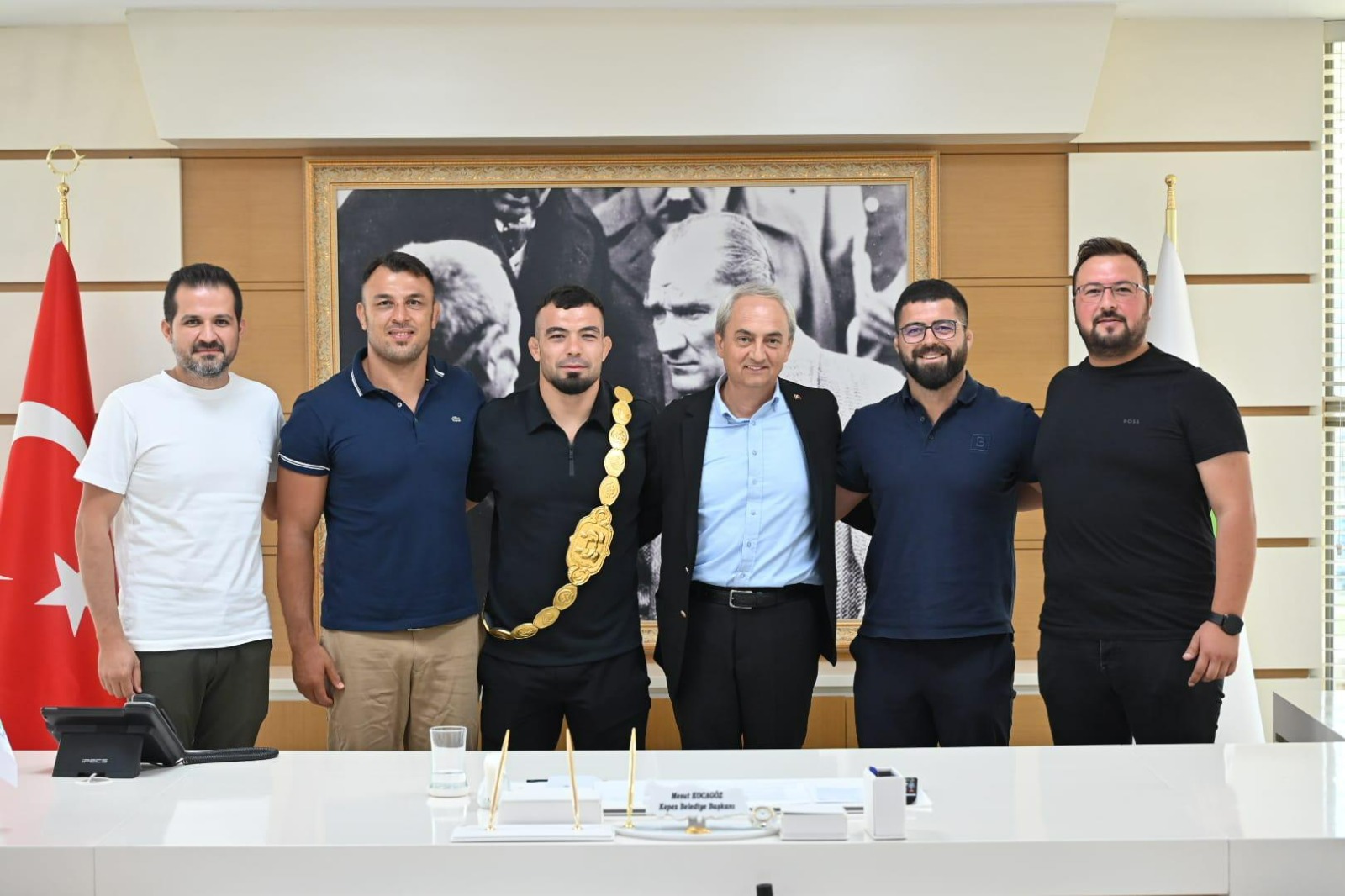   Kırkpınar Tarihi Yağlı Güreşleri’nde başpehlivanlık unvanını ikinci kez kazanan