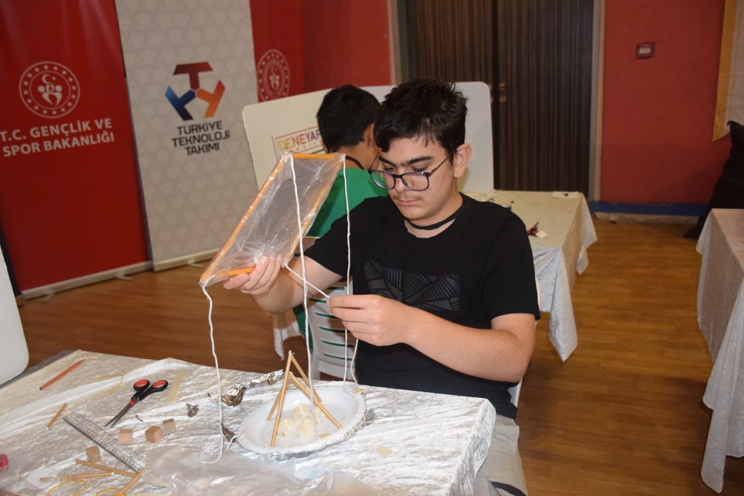 Afyonkarahisar Gençlik Spor İl Müdürlüğü’ne bağlı Gençlik Merkezleri Teknoloji Kulübü