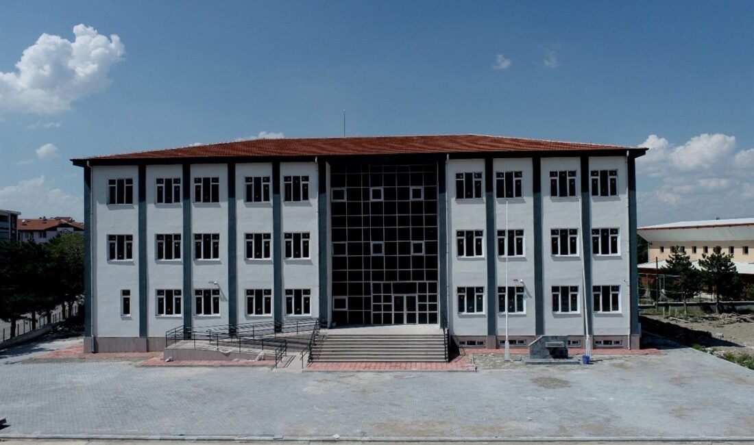 Afyonkarahisar İl Özel İdaresi kent eğitimine katkı vermek amacıyla eğitim