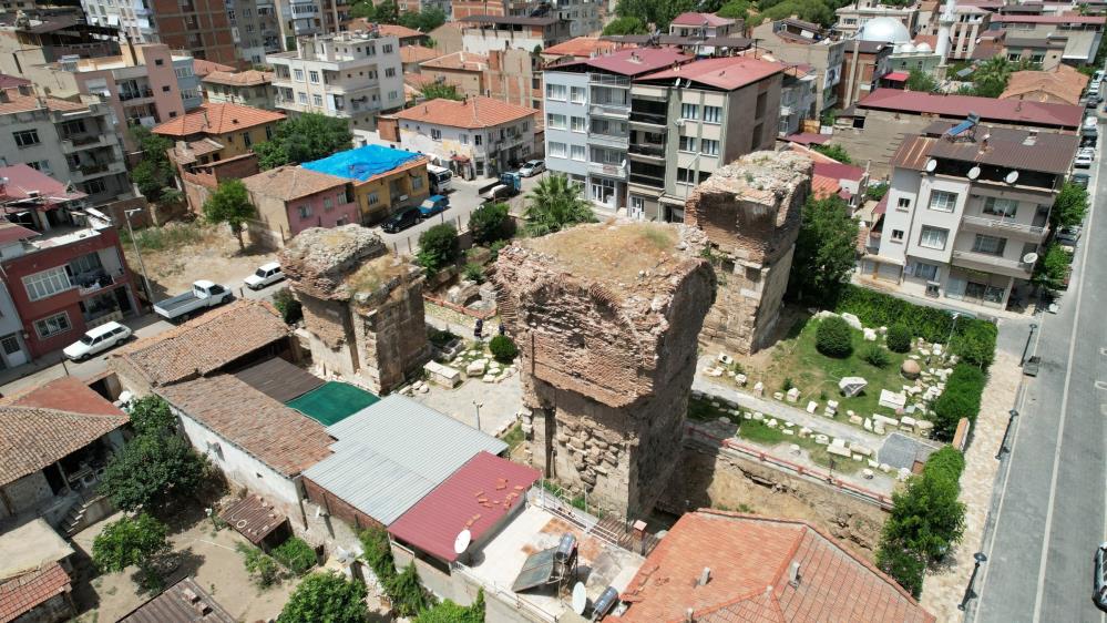 Manisa’nın Alaşehir ilçesi İncil’de adı geçen 7 kiliseden birine ev