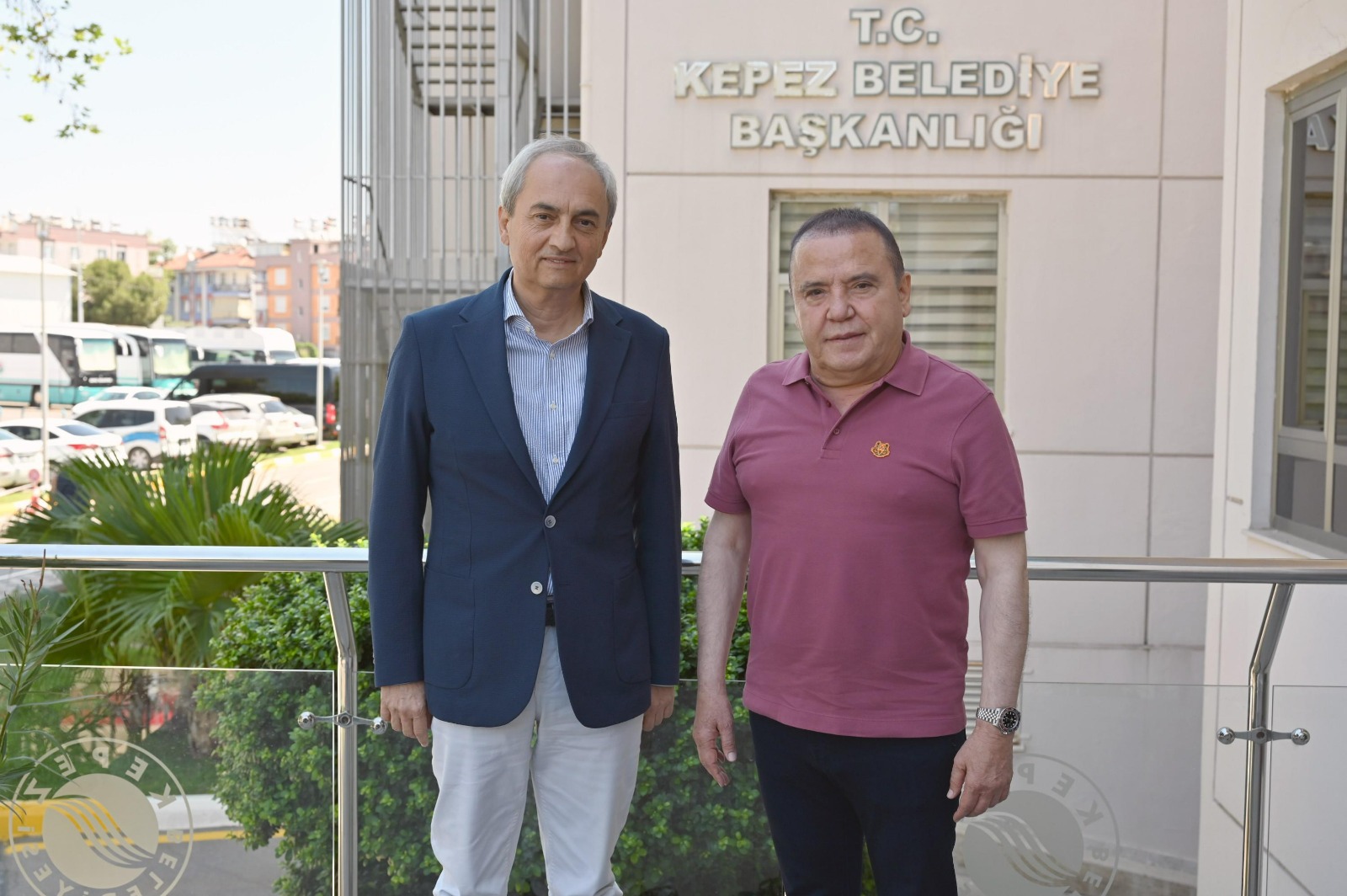 Kepez Belediye Başkanı Mesut Kocagöz, Antalya Büyükşehir Belediye Başkanı Muhittin
