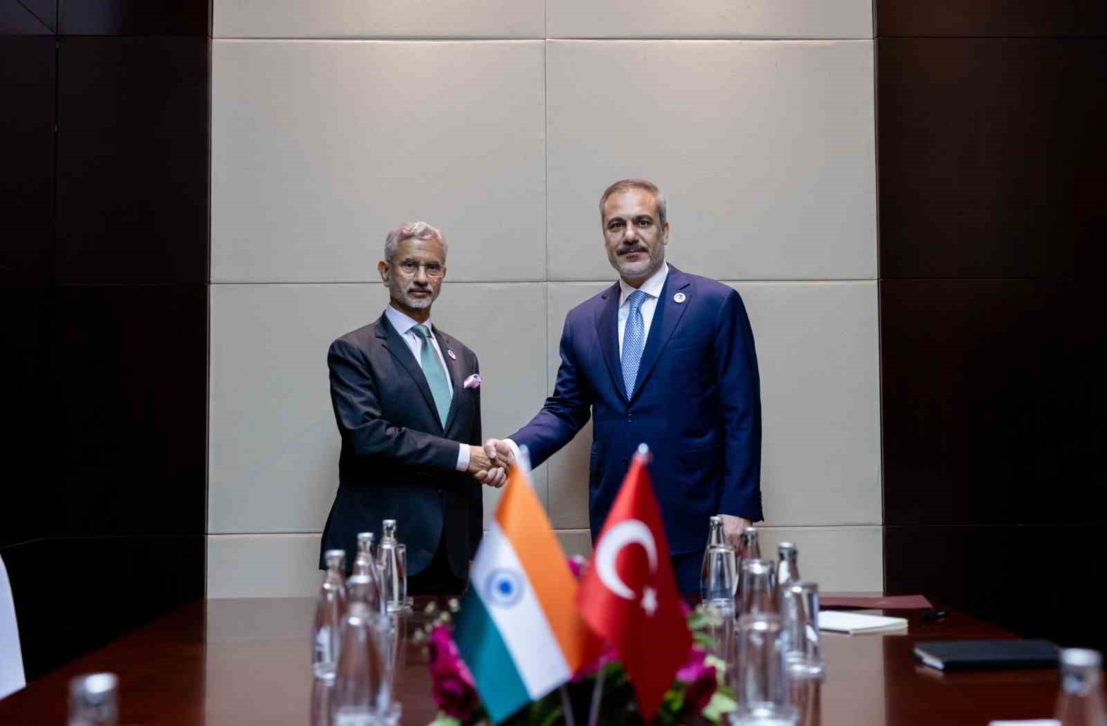 Dışişleri Bakanı Hakan Fidan, Laos’ta Hindistan Dışişleri Bakanı Subrahmanyam Jaishankar