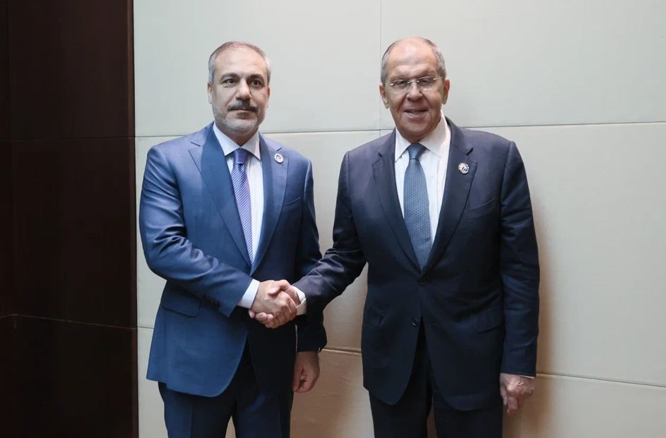 Dışişleri Bakanı Hakan Fidan, Laos’ta Rusya Dışişleri Bakanı Sergey Lavrov’la