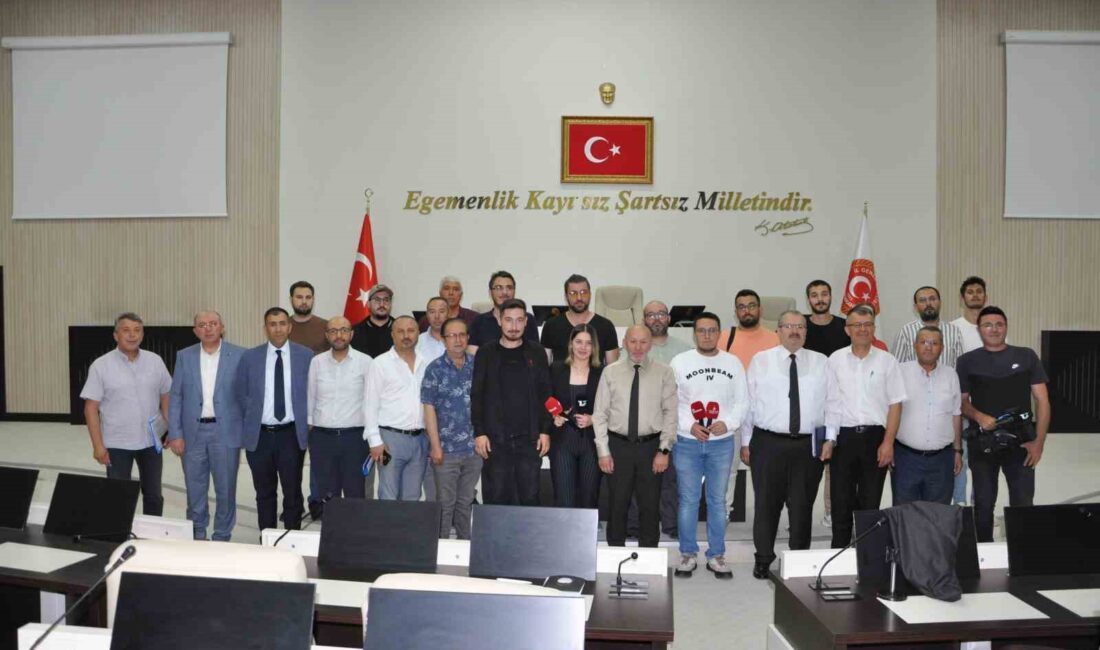 Afyonkarahisar İl Genel Meclisi Başkanı Mehmet Siper, Afyonkarahisar’a hizmet etmeye