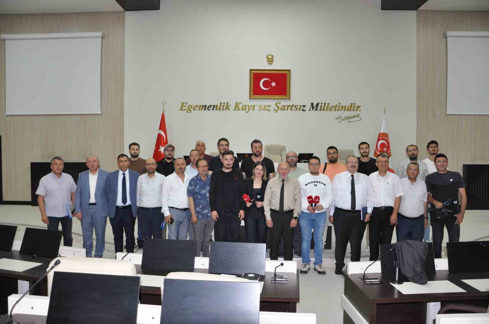 Afyonkarahisar İl Genel Meclisi Başkanı Mehmet Siper, Afyonkarahisar’a hizmet etmeye