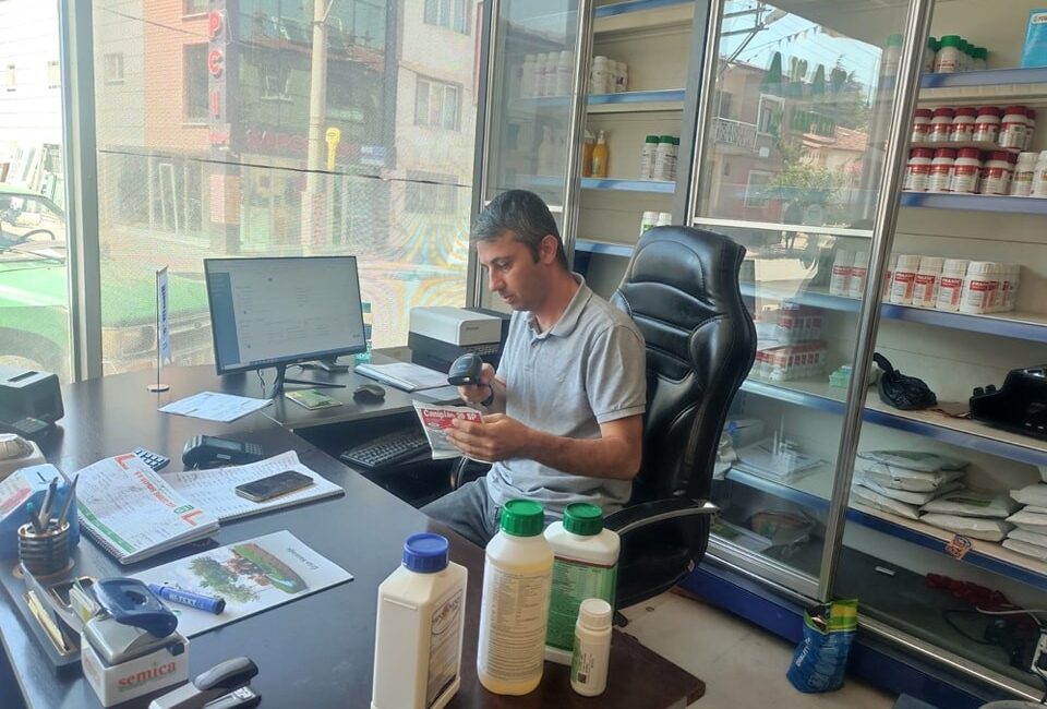 Afyonkarahisar Çay İlçe Tarım ve Orman Müdürlüğü ekipleri tarafından bitki