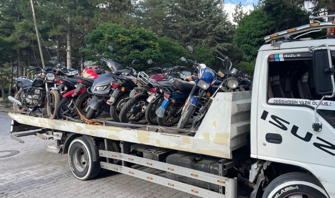 Afyonkarahisar Bolvadin İlçe Jandarma Komutanlığına bağlı trafik timleri tarafından gerçekleştirilen