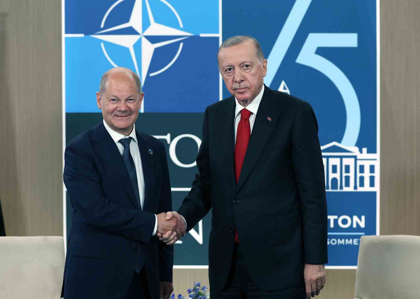 Cumhurbaşkanı Recep Tayyip Erdoğan, Almanya Başbakanı Olaf Scholz’u kabul etti.