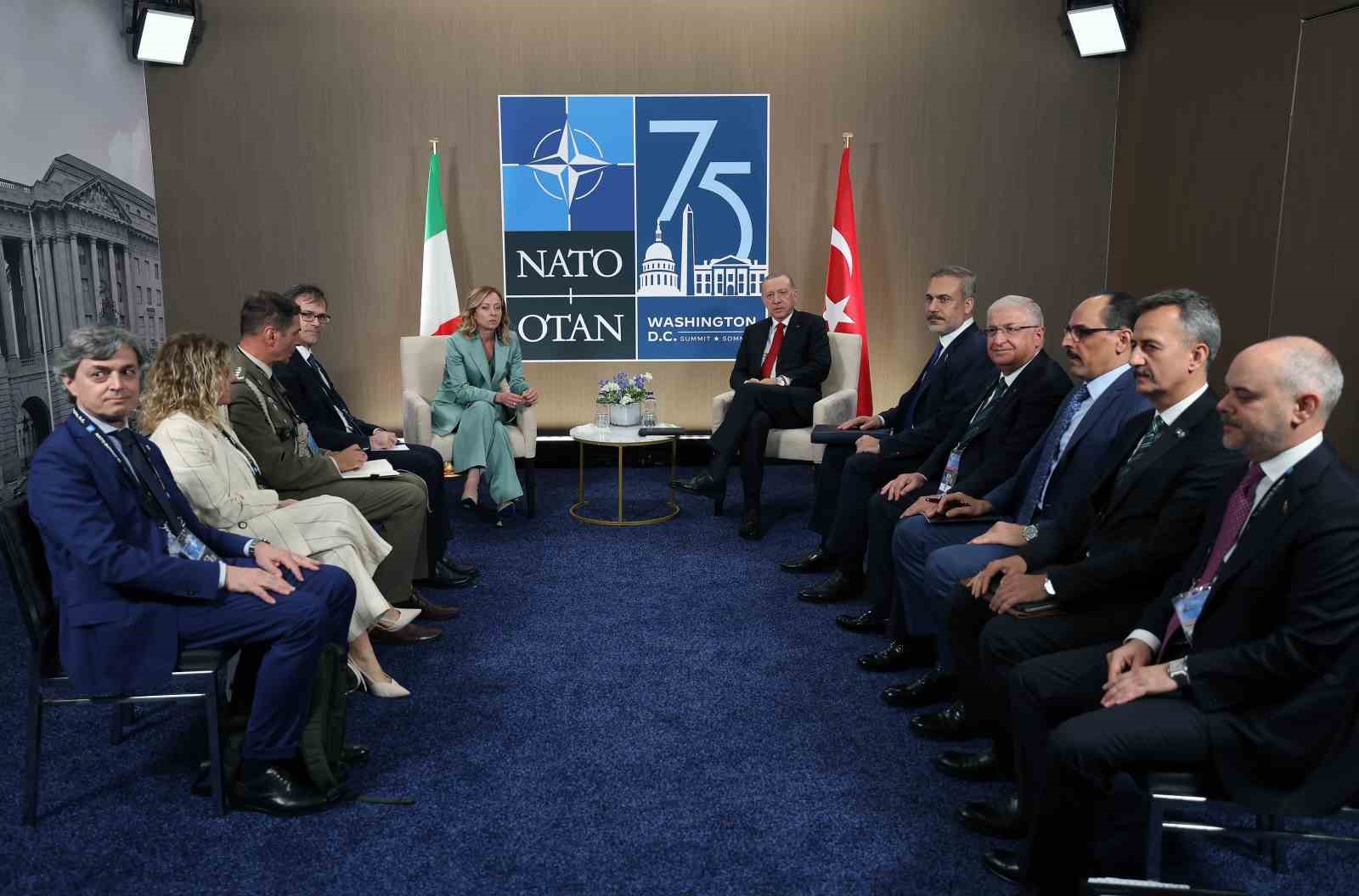 Cumhurbaşkanı Recep Tayyip Erdoğan, İtalya Başbakanı Giorgia Meloni ile bir