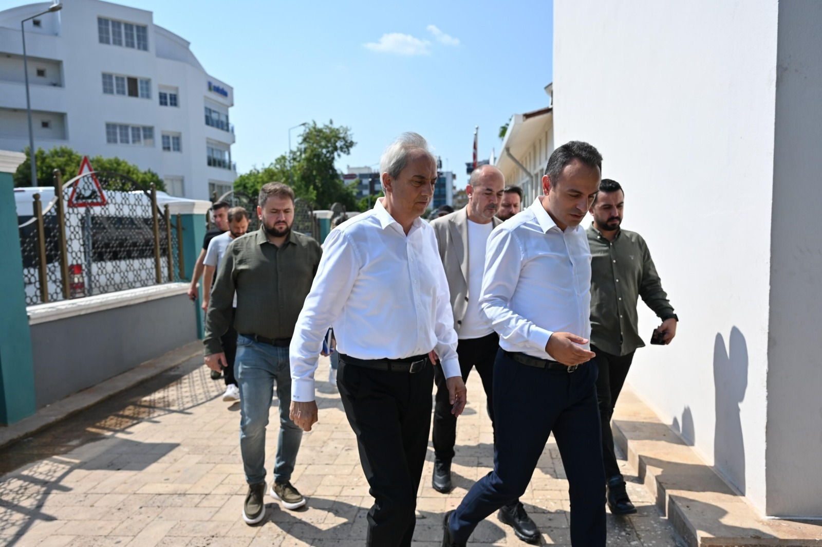 Antalya Kepez Mesleki Eğitim Merkezi’ni ziyaret eden Kepez Belediye Başkanı