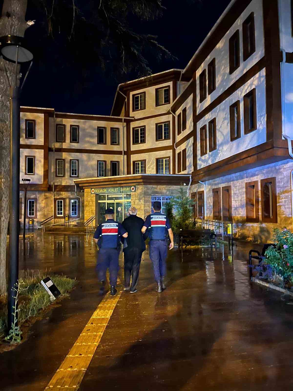 Afyonkarahisar’da dolandırıcılık suçundan 5 yıl hapis cezası ile aranan şahıs