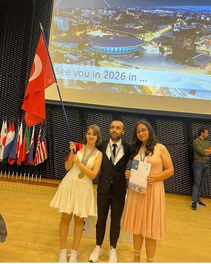 Polonya’da düzenlenen Dünya Klavye Şampiyonası’na Afyonkarahisar’ın Sandıklı ilçesinden katılan Nisan