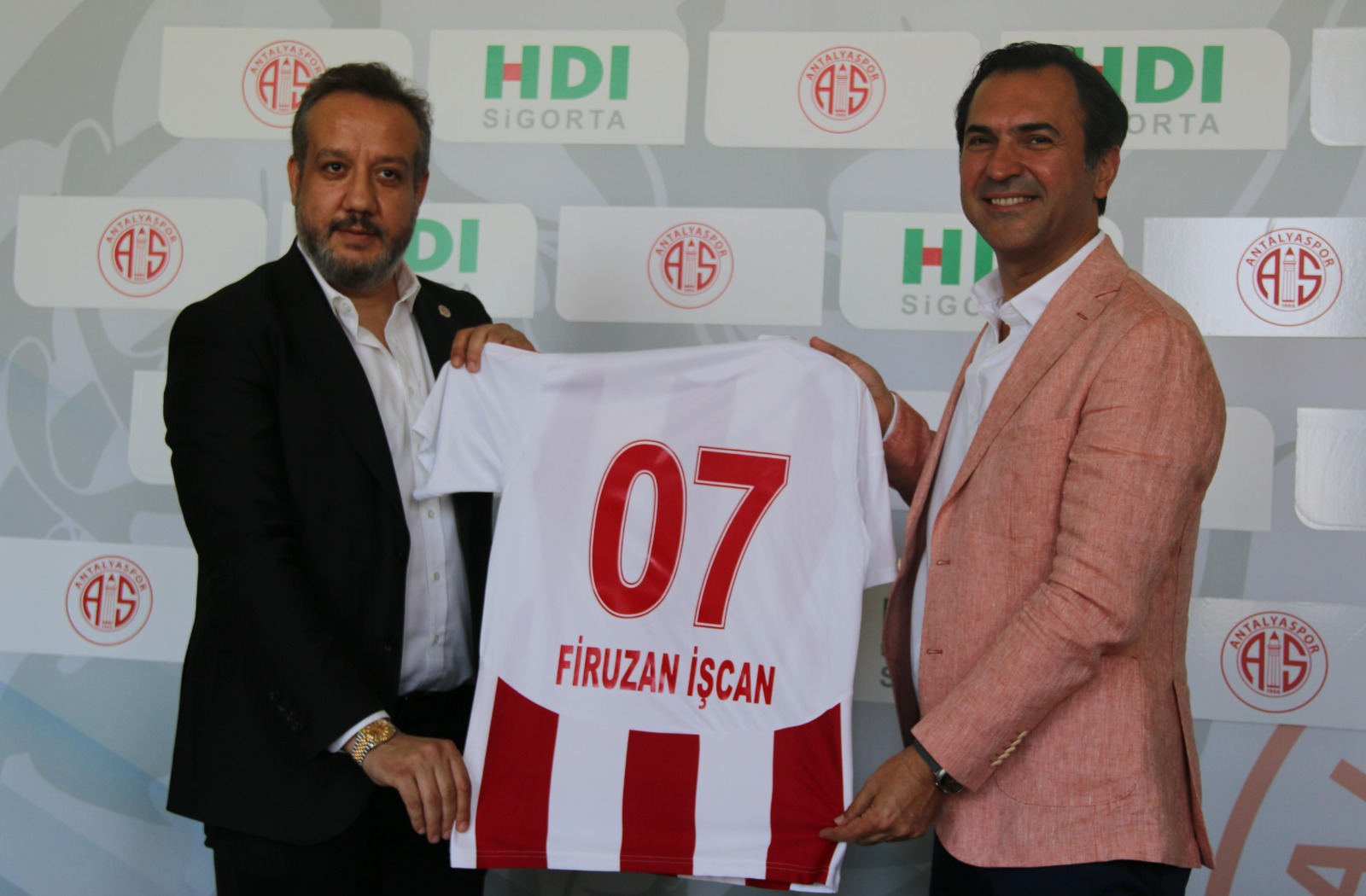 Antalyaspor, 2024-2025 sezonunda HDI Sigorta ile iş birliği anlaşması yaptı.