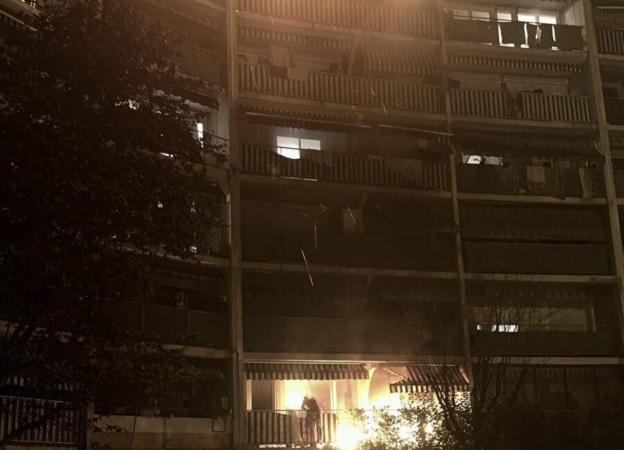 Fransa’nın Nice şehrinde bir apartmanda gece saatlerinde çıkan yangın sonucu